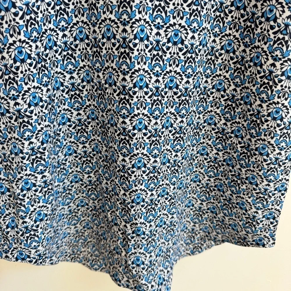 J Crew Blue Foulard Print Cap Short Sleeve Scoop Neck Womens Size 0 Pullover NEW